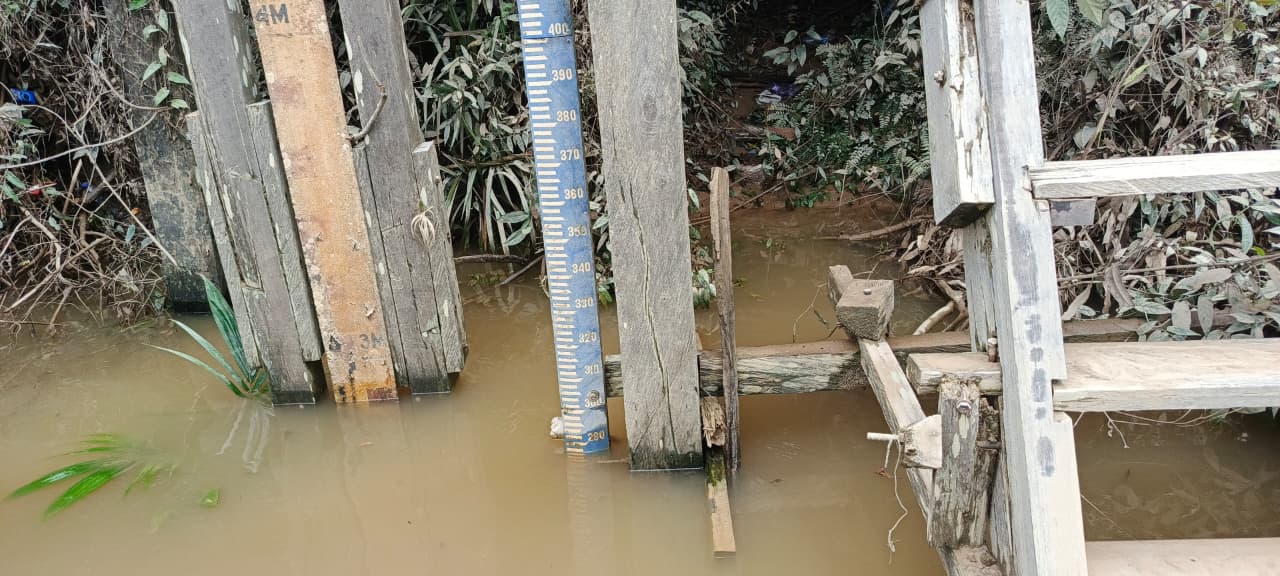 Piket Polsek Cek Debit Air Sungai Lamandau