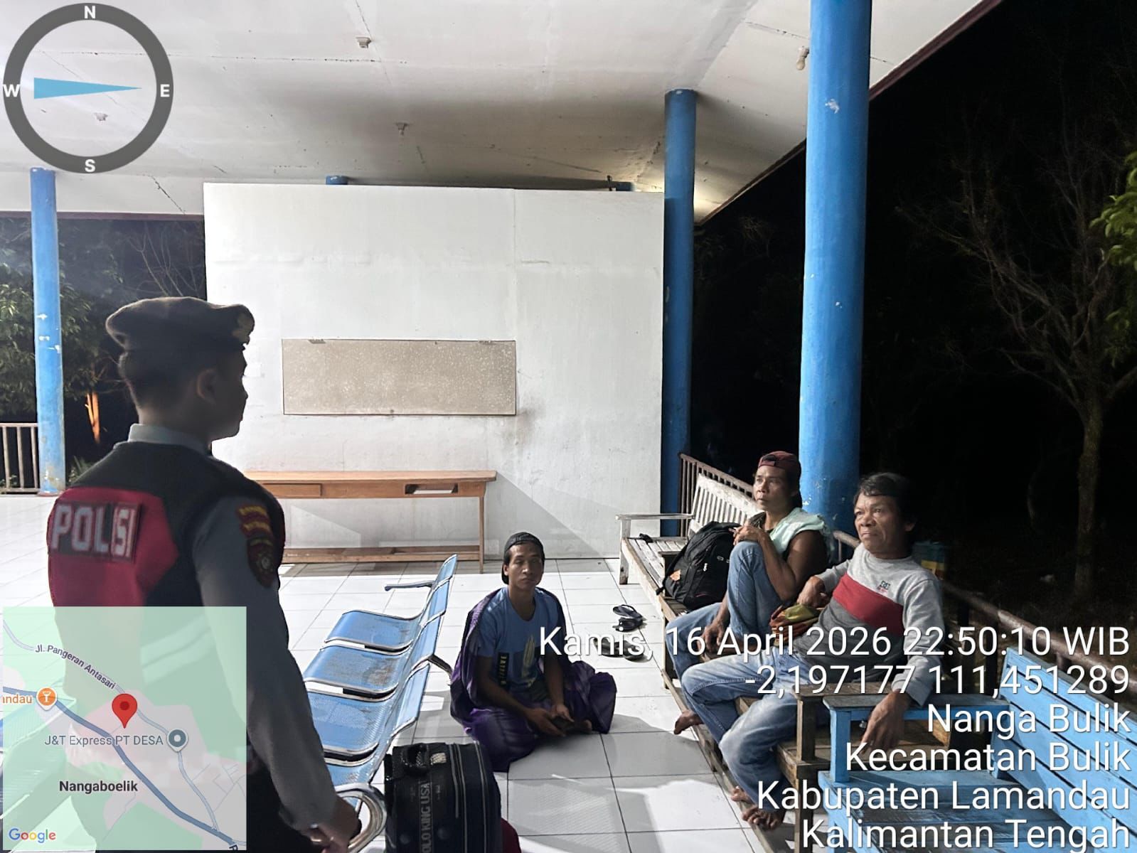 Personel Samapta Polres Lamandau Laksanakan Patroli dan Sambangi Masyarakat