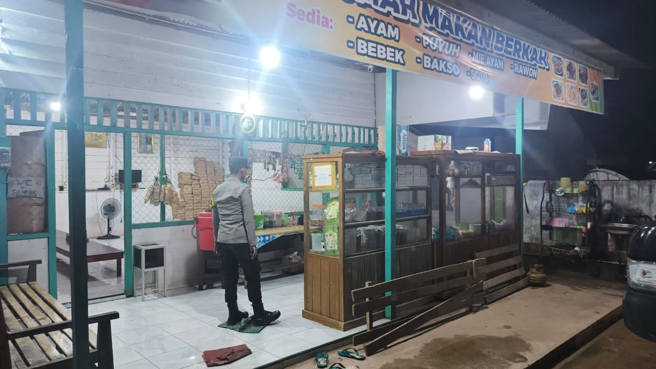 Piket Polsek Patroli kepertokoan diwilkum Polsek Delang