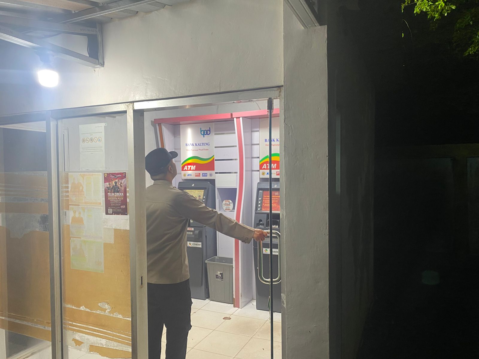 Antisipasi Gangguan Kamtibmas, Piket Polsek Bulik Lakukan Sambang di Area ATM