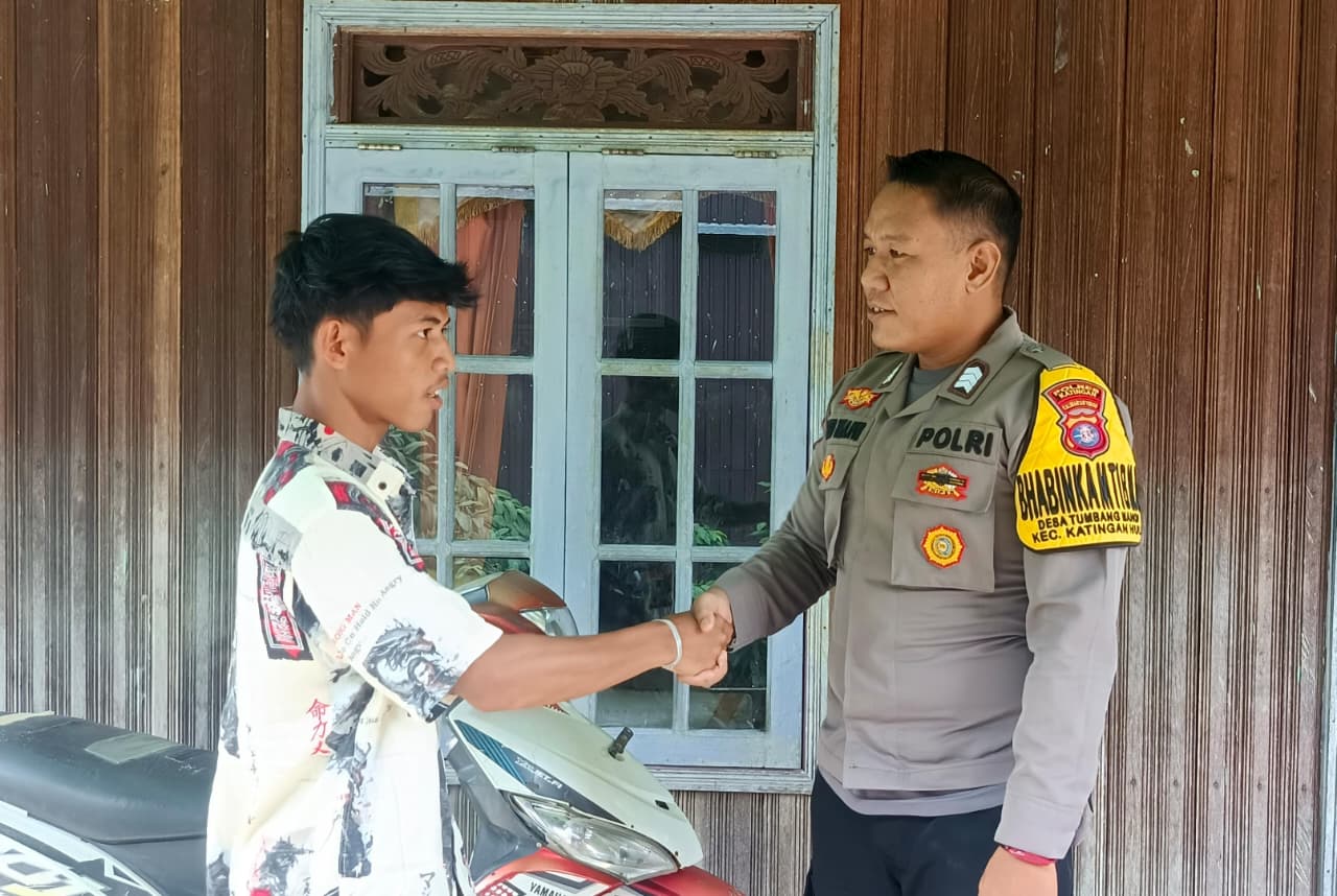 BHABINKAMTIBMAS POLSEK KATINGAN HULU SAMBANGI WARGA.