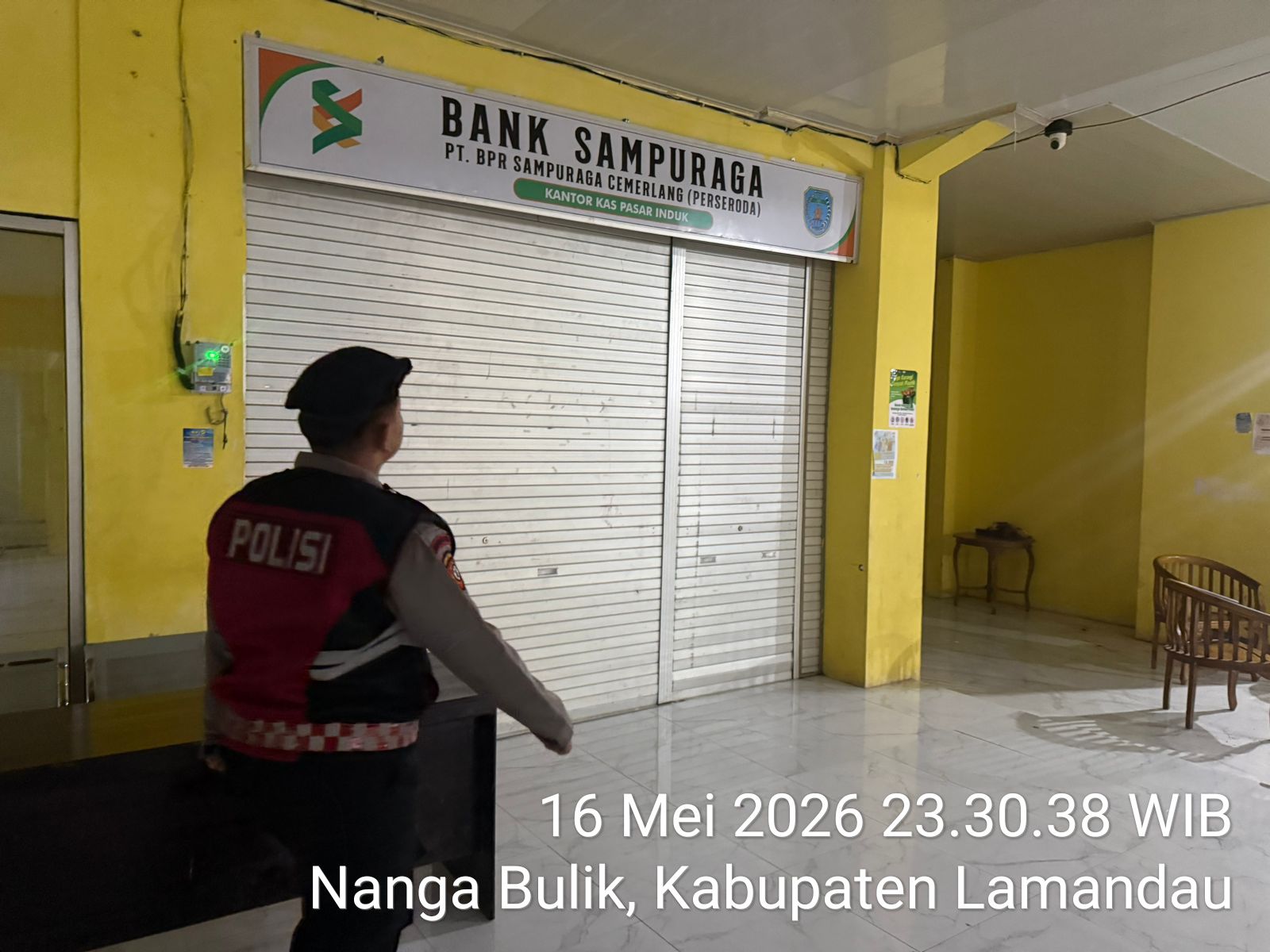 Sat Samapta Laksanakan Sambang Ke Pertokoan