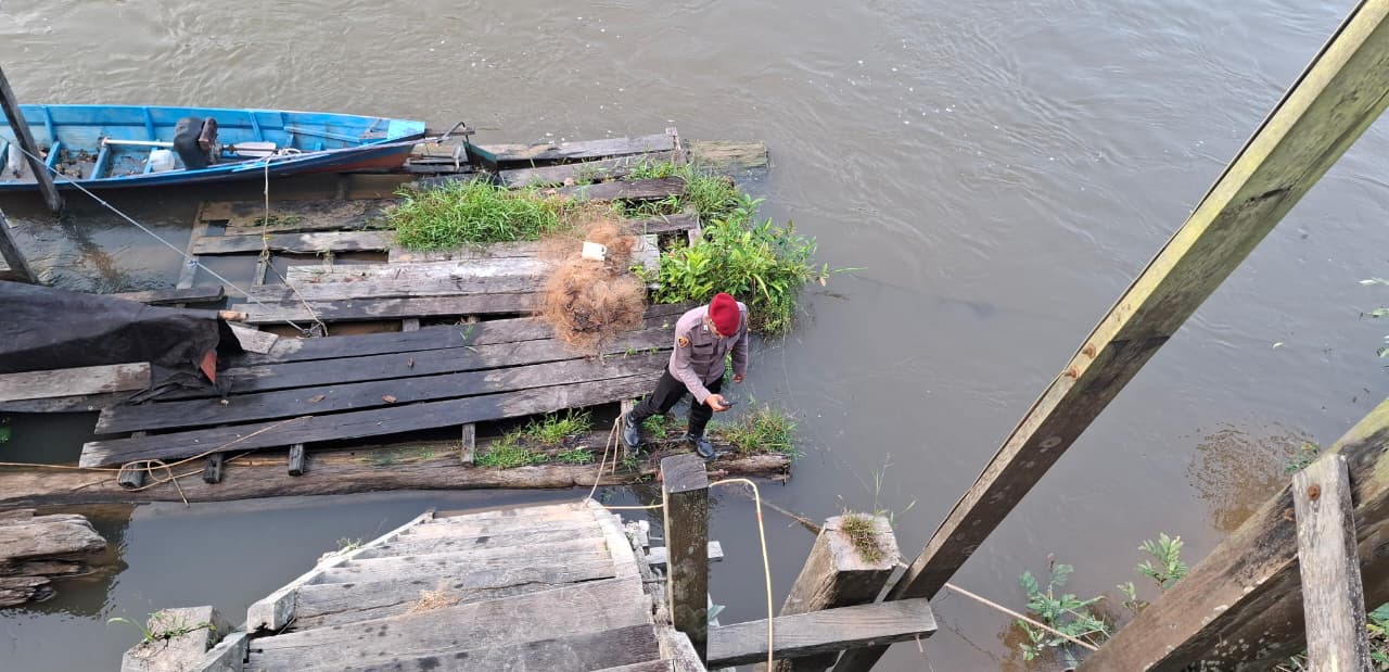 Piket Polsek Cek Debit Air Sungai Lamandau