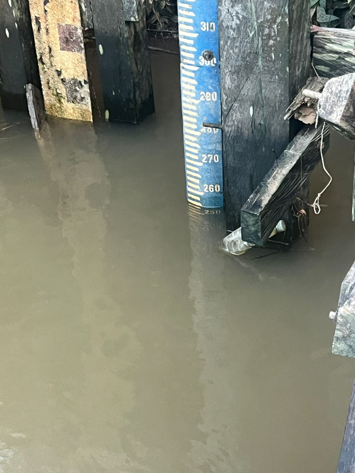 Piket Polsek Cek Debit Air Sungai Lamandau