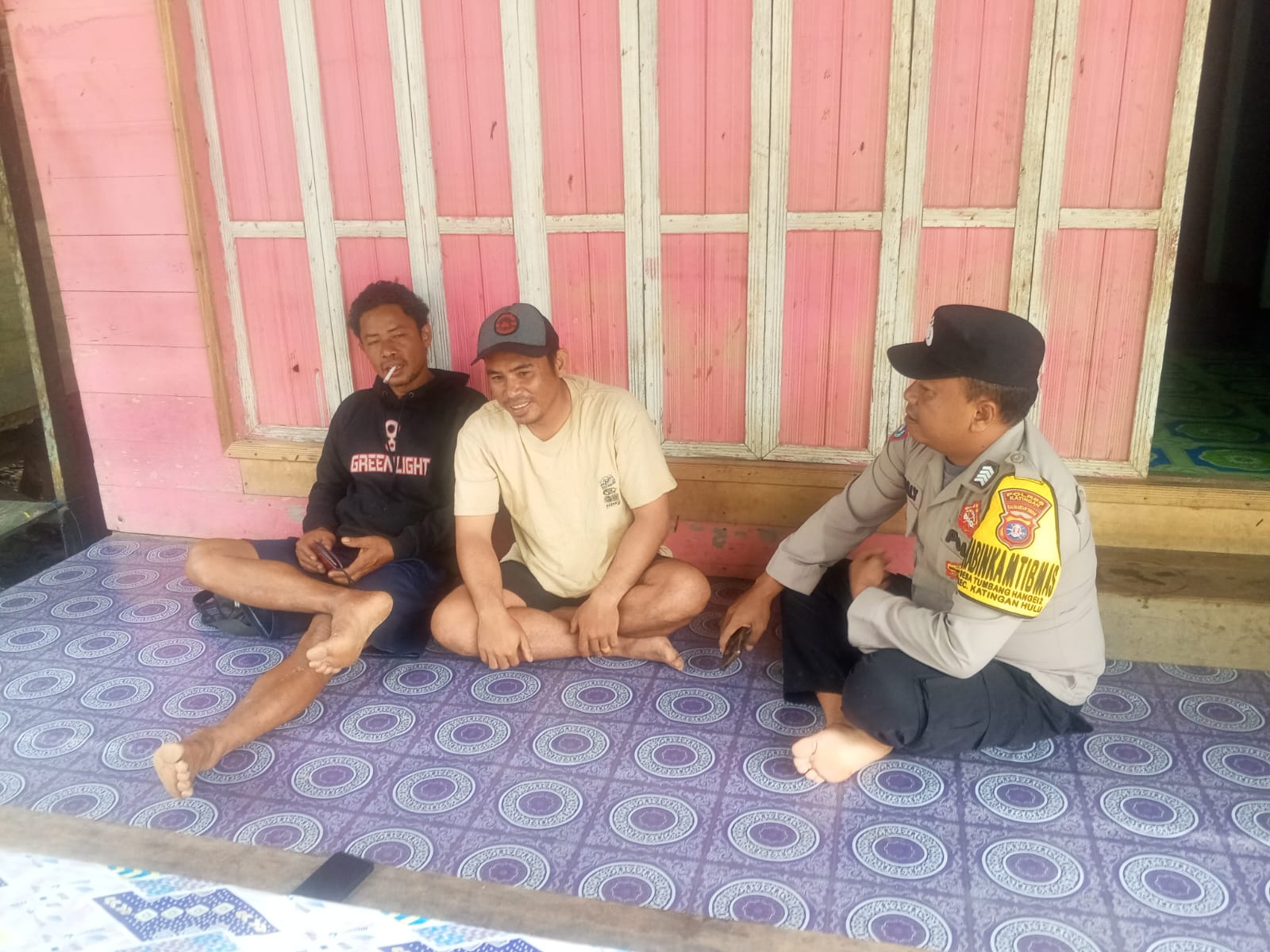 BHABINKAMTIBMAS POLSEK KATINGAN HULU MELAKSANAKAN SAMBANG KEPADA WARGA MASYARAKAT