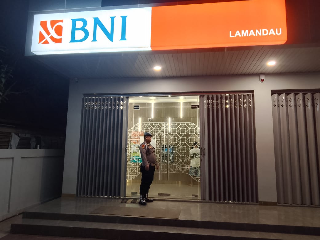 POLSEK BULIK LAKSANAKAN PATROLI SAMBANG KE OBYEK VITAL ATM