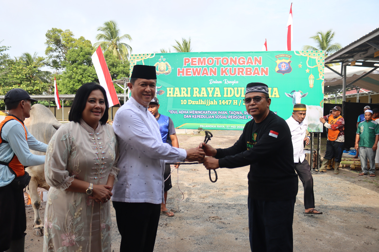 Polda Kalteng dan Jajaran Sembelih 246 Hewan Kurban, Kapolda: Wujud Keikhlasan dan Kepedulian Polri ke Masyarakat
