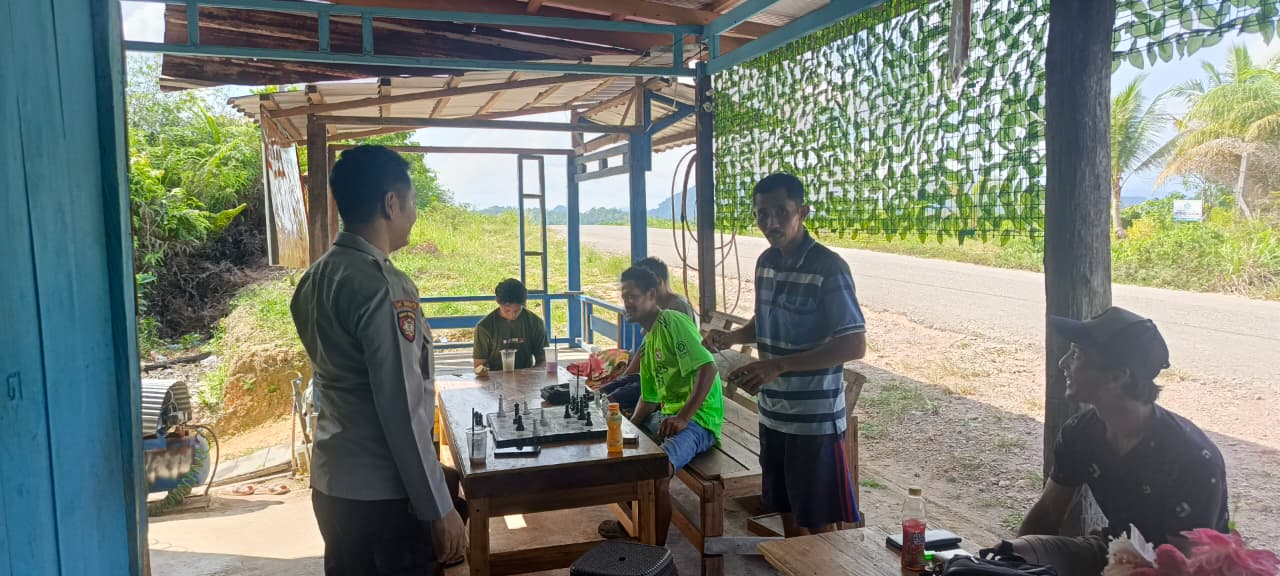 Polsek Lamandau sambangi warga, ajak masyarakat bersama jaga kamtibmas