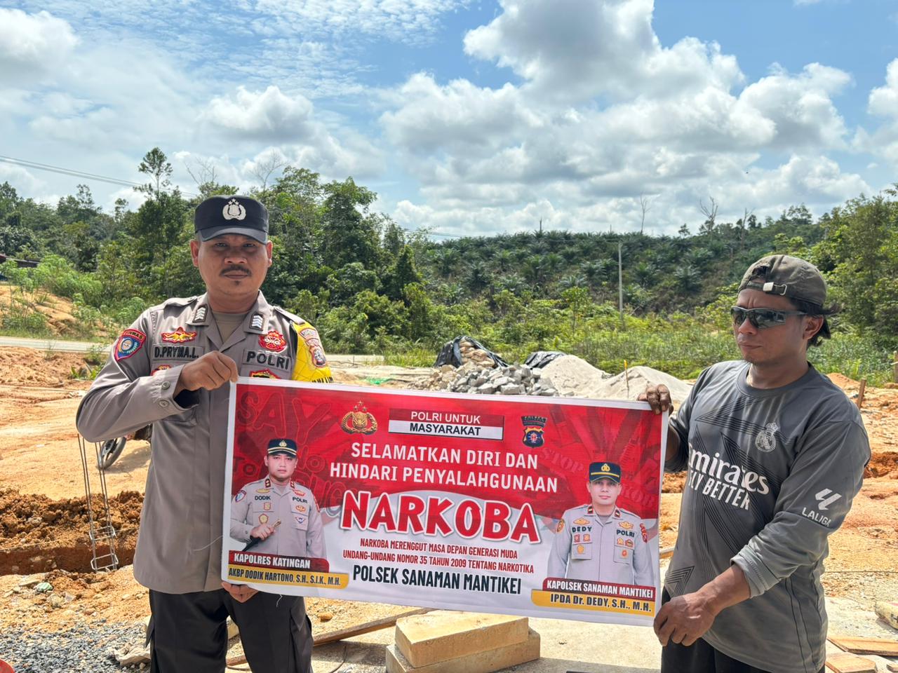 Bhabinkamtibmas Desa Tumbang Labehu Sosialisasi Bahaya penyalahgunaan Narkoba.