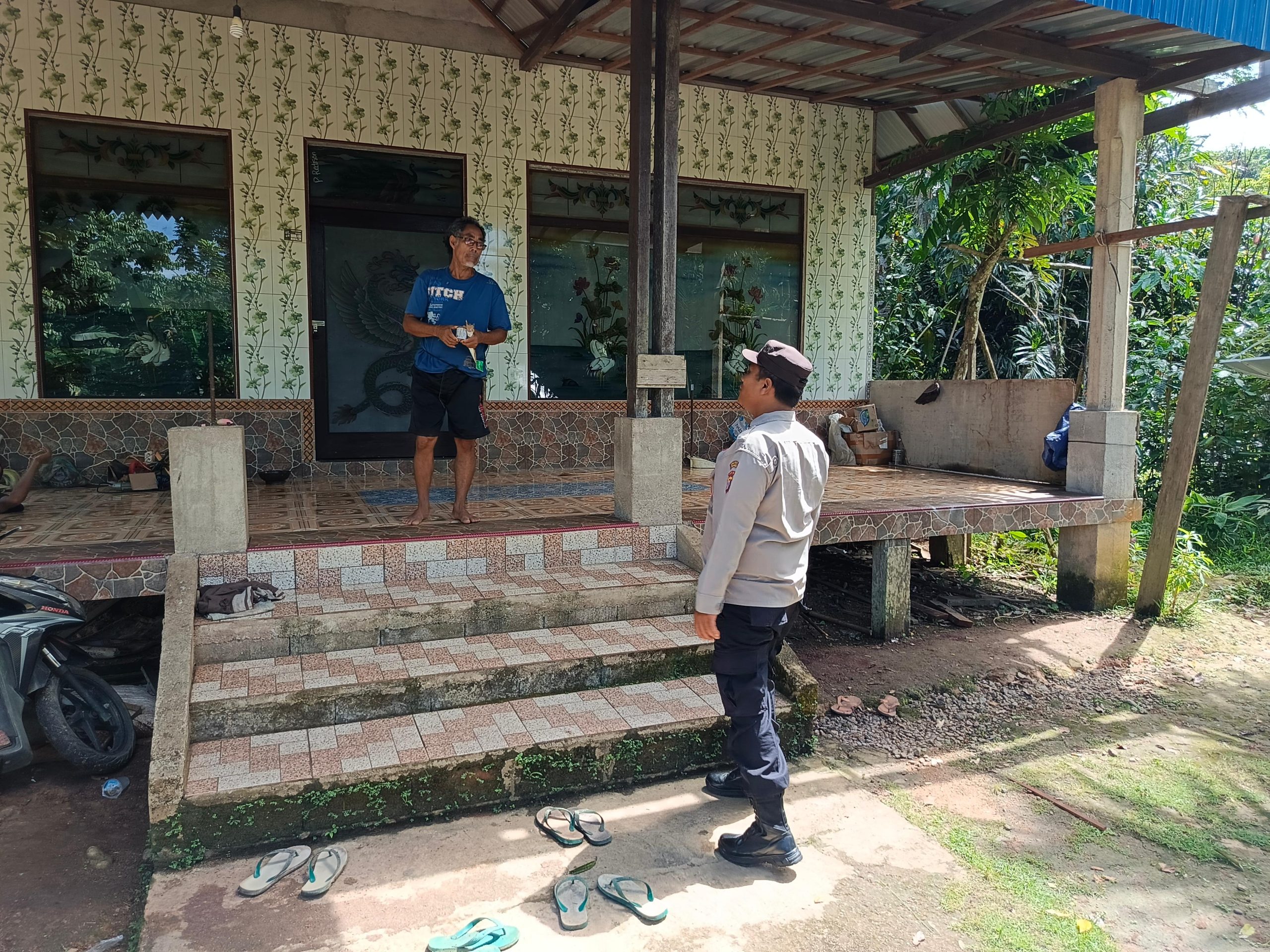 Door to Door, Polsek Delang Perkuat Kedekatan dengan Masyarakat