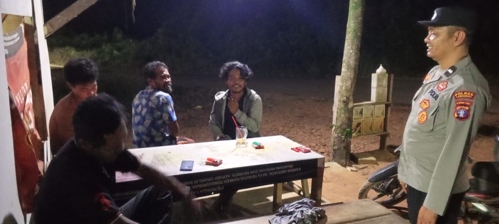 Polsek Lamandau Sambangi Masyarakat, Pererat Silaturahmi dan Jaga Kamtibmas