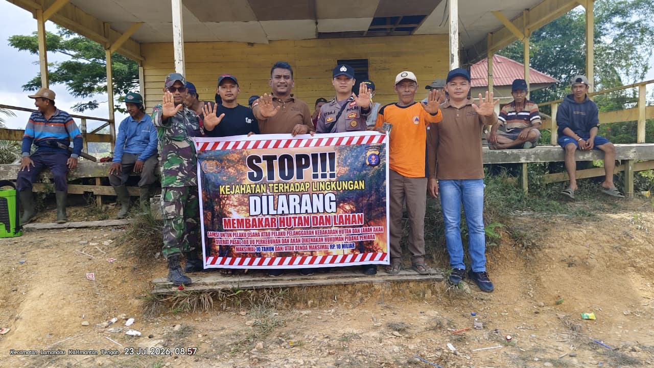 Bhabinkamtibmas Polsek Lamandau Gencarkan Sosialisasi Karhutla Bersama Pemerintah Desa dan Babinsa