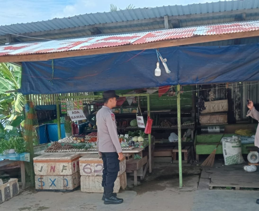 Polsek Delang Sambangi Pelaku Usaha Warga, Perkuat Kemitraan dan Jaga Kamtibmas