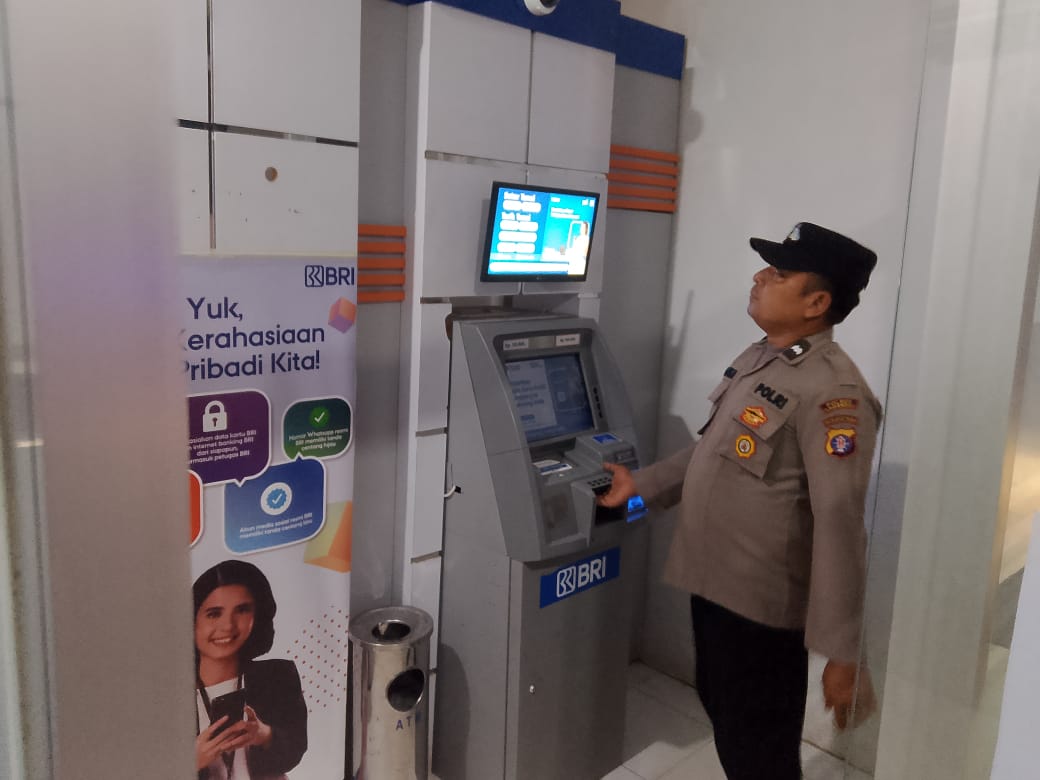 Polsek Bulik Monitoring ATM dan Perbankan pada Malam Hari, Jaga Keamanan Transaksi Masyarakat