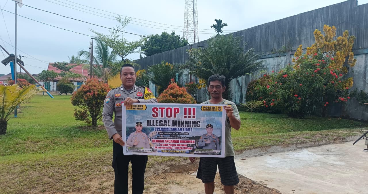Upaya Pencegahan Penebangan Hutan secara Liar (Ilegal Logging), Bhabinkamtibmas sosialisasi kepada masyarakat.