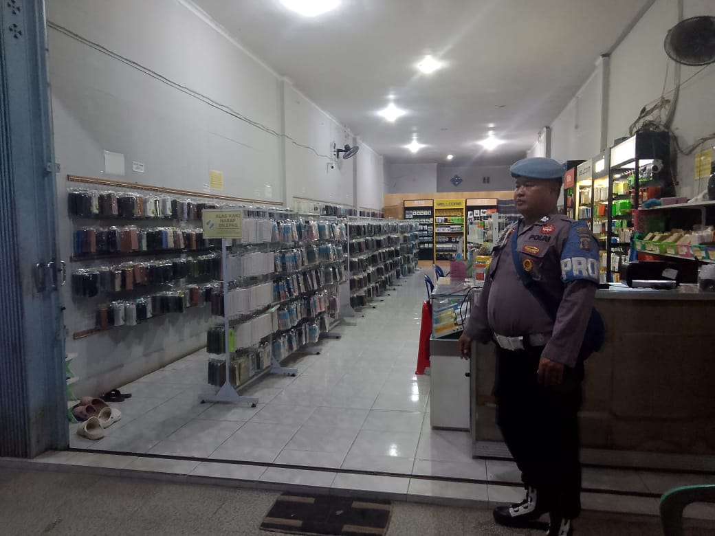 Polsek Bulik Monitoring Kawasan Perbelanjaan Elektronik, Jaga Keamanan Aktivitas Masyarakat