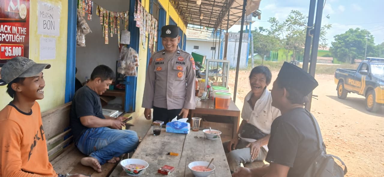 Polsek Lamandau Sambangi Warga untuk Perkuat Kemitraan dan Jaga Kamtibmas