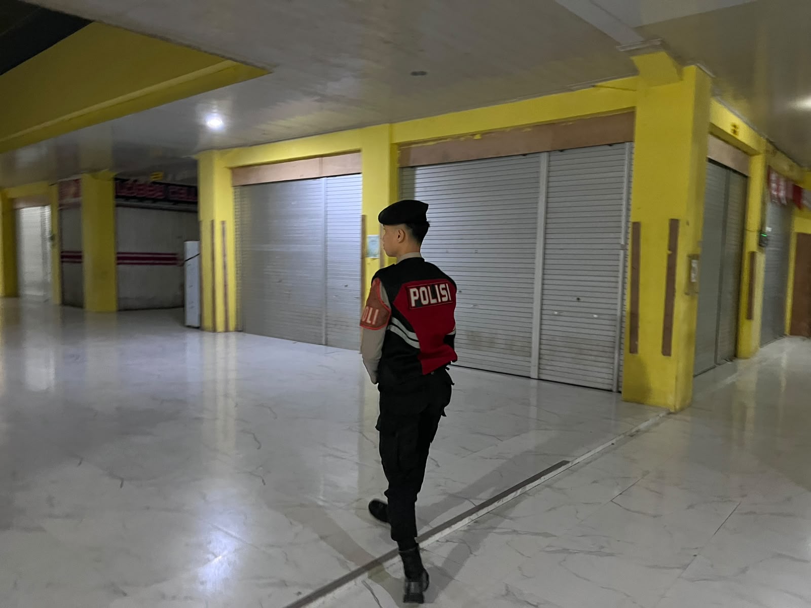 Sat Samapta Polres Lamandau Patroli Pasar Induk, Pantau Aktivitas Masyarakat