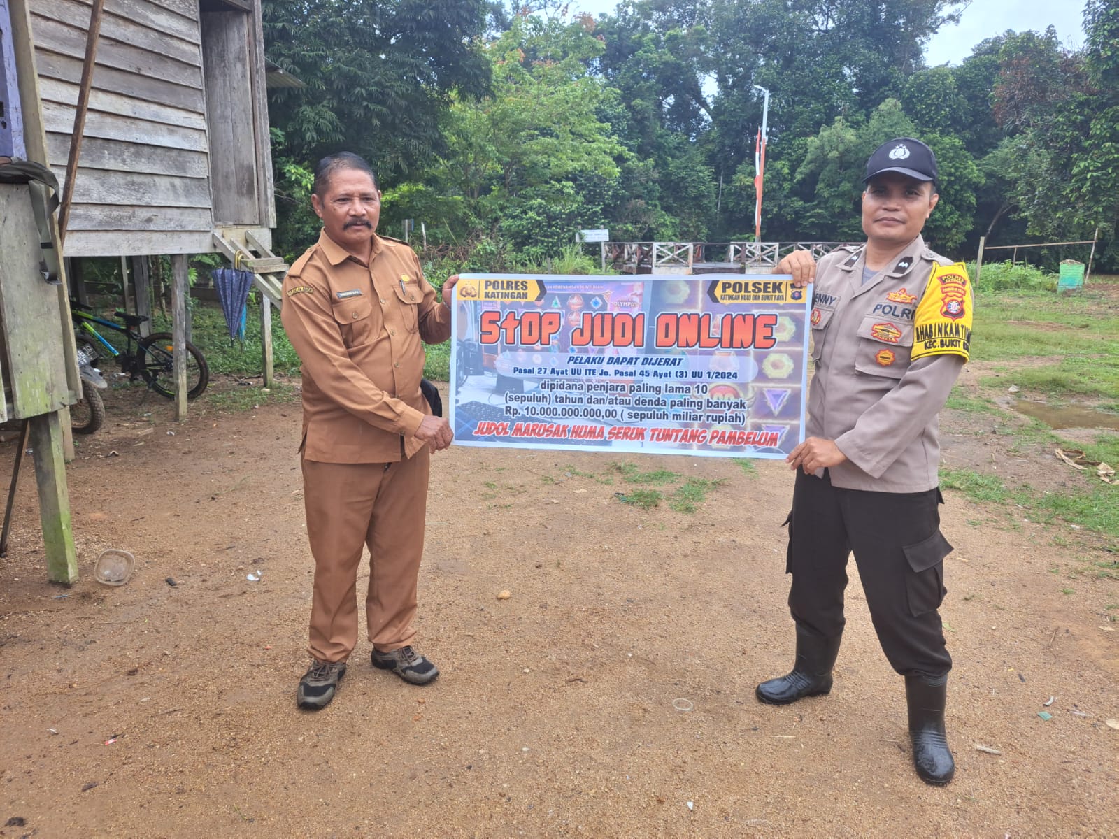 Bhabinkamtibmas Polsek Katingan Hulu dan Bukit Raya Imbau Warga Jauhi Judi Online