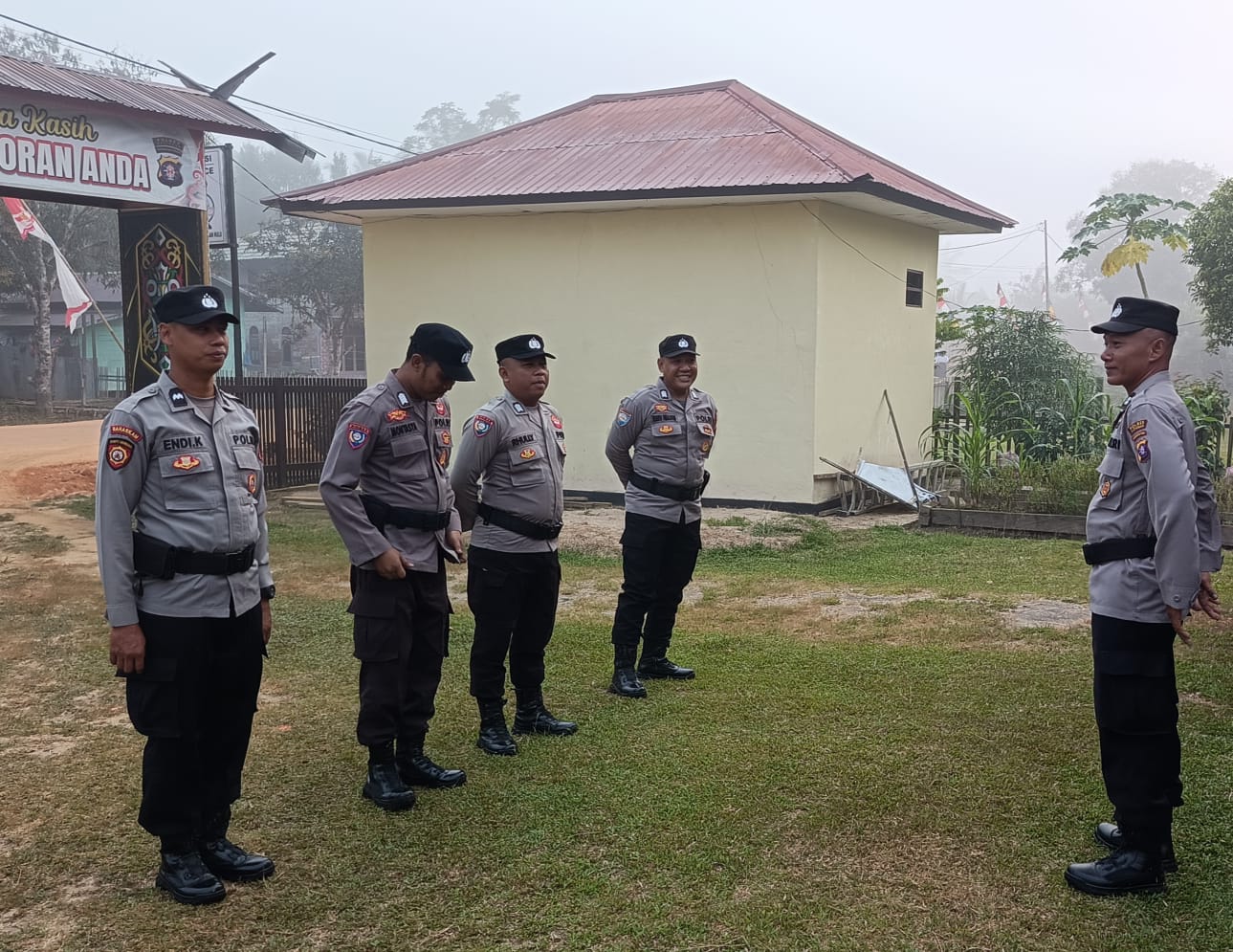 Apel Pagi, Polsek Katingan Hulu Cek Kesiapan Personel Sebelum Bertugas.